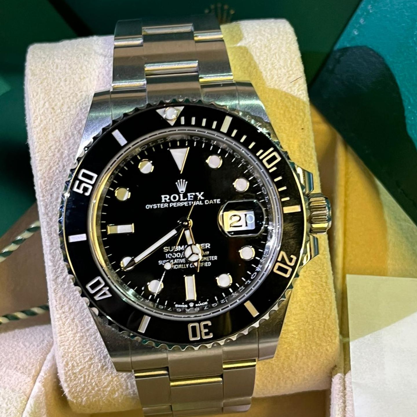 Rolex Submariner Date 126610LN (2023) - Black dial 41 mm Steel case (2/5)