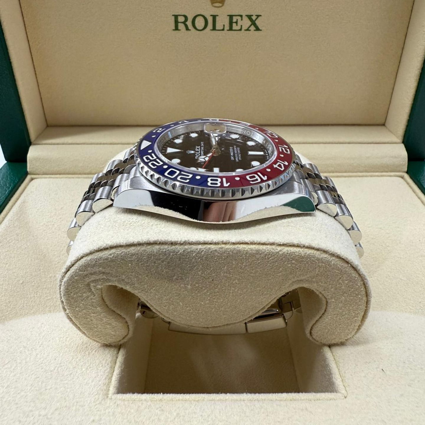 Rolex GMT-Master II 126710BLRO - (4/6)