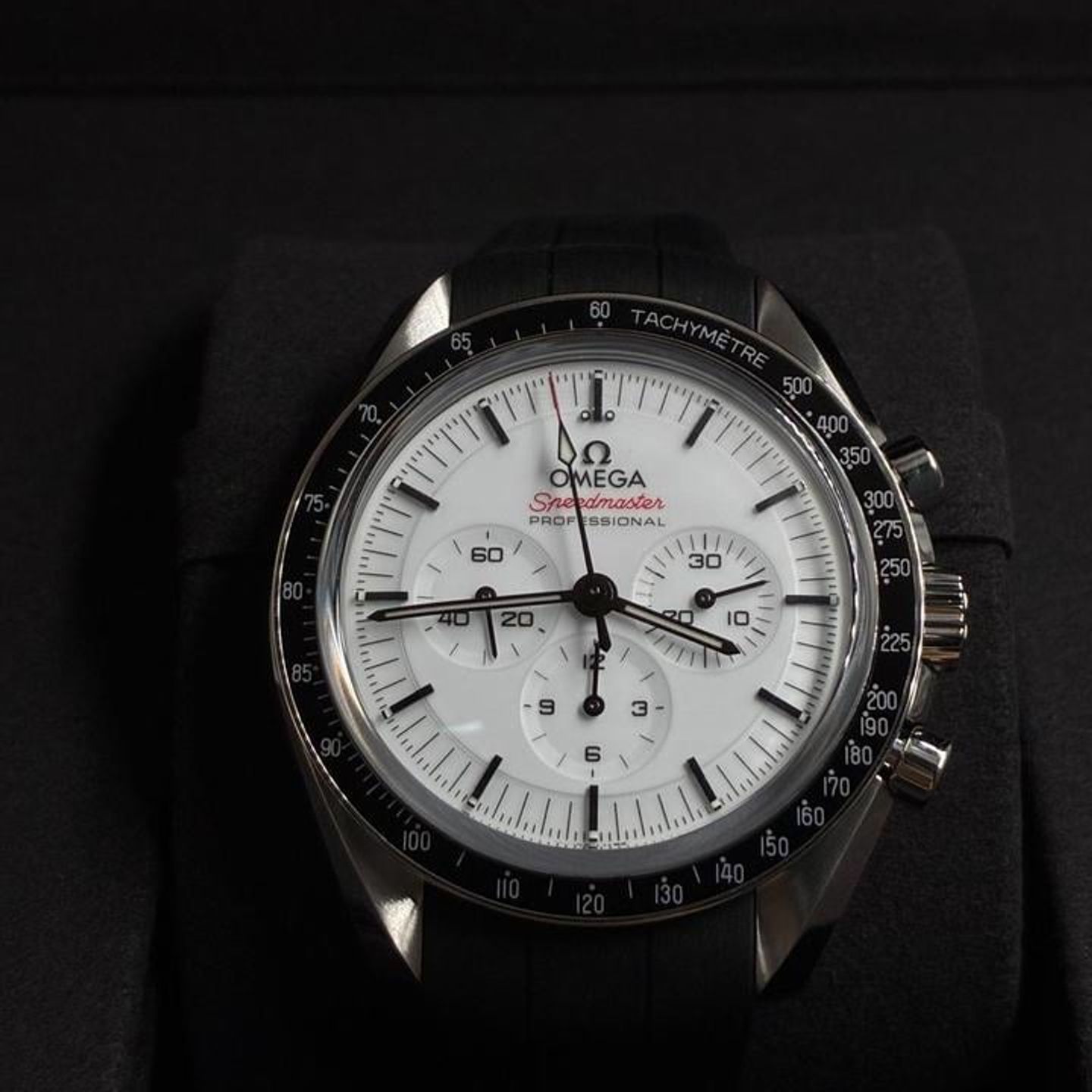 Omega Speedmaster Professional Moonwatch 310.32.42.50.04.001 - (8/10)