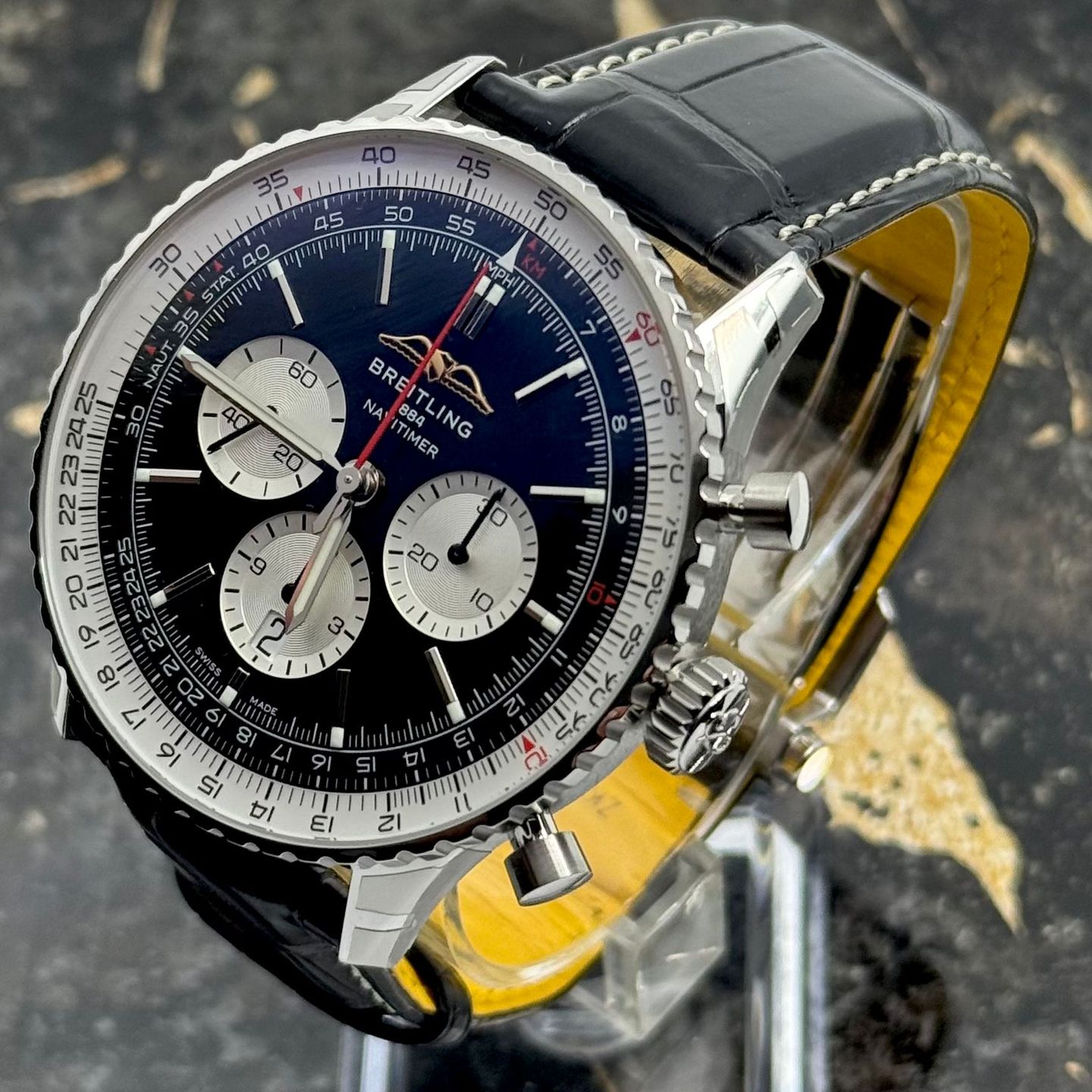 Breitling Navitimer 01 (46 MM) AB0137211B1P1 (2025) - Zwart wijzerplaat 46mm Staal (4/8)