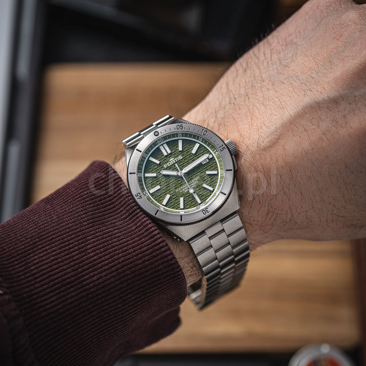 Unknown Unknown F8120008 - (4/8)