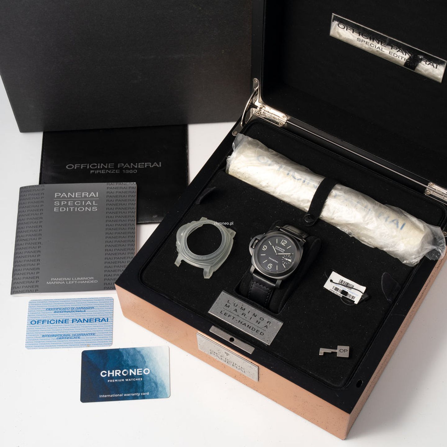 Panerai Special Editions PAM00026 (Unknown (random serial)) - Black dial 44 mm Steel case (8/8)