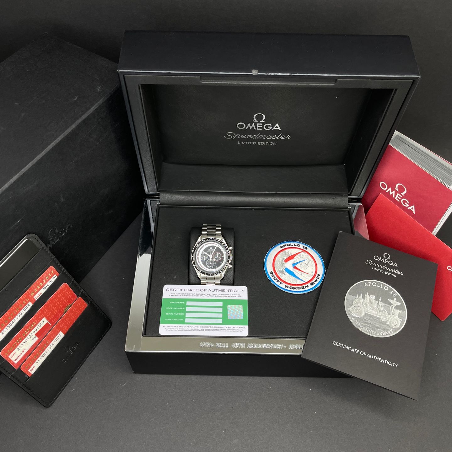 Omega Speedmaster Professional Moonwatch 311.30.42.30.01.003 (2018) - Black dial 42 mm Steel case (2/7)