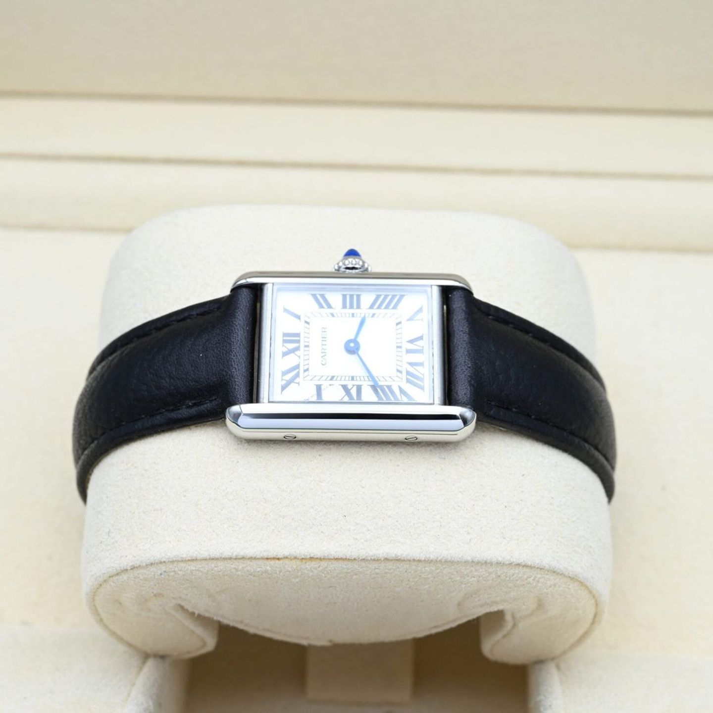 Cartier Tank WSTA0042 (2022) - White dial 30 mm Steel case (3/8)