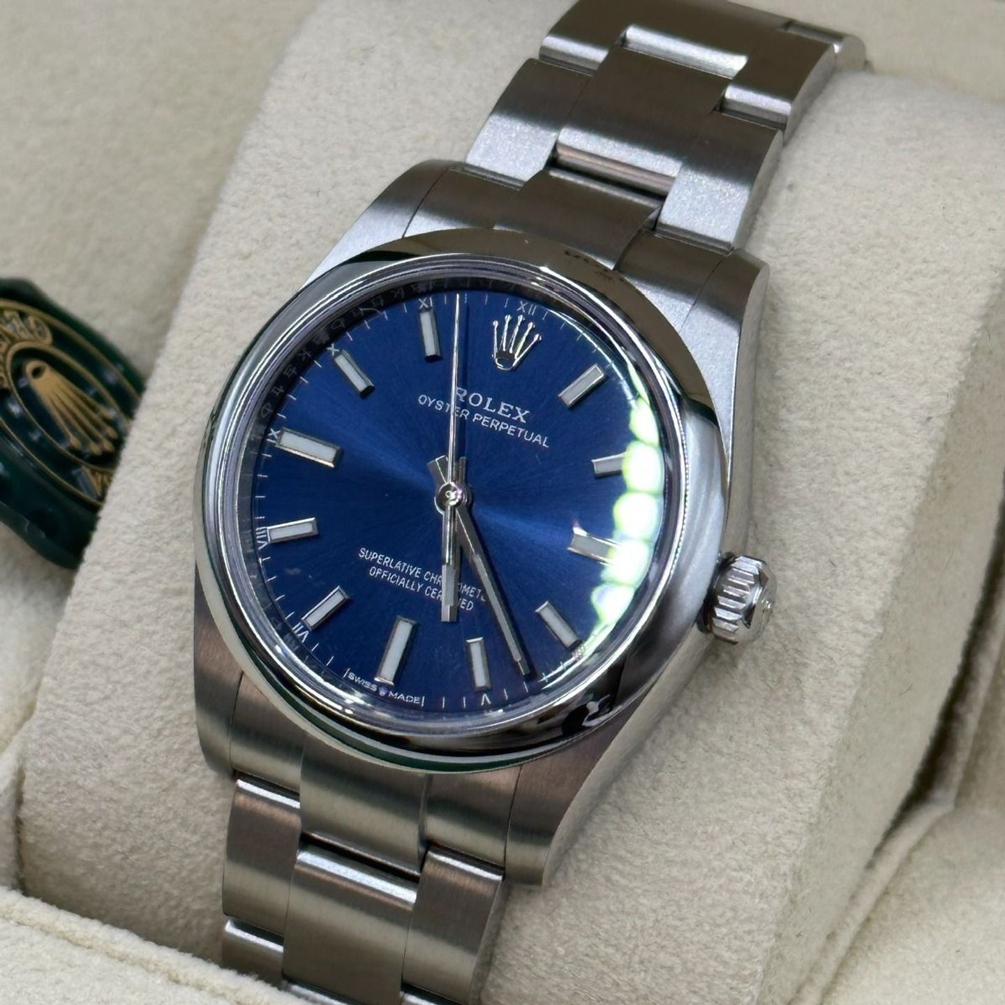 Rolex Oyster Perpetual 34 124200 (2022) - Blauw wijzerplaat 28mm Staal (4/8)