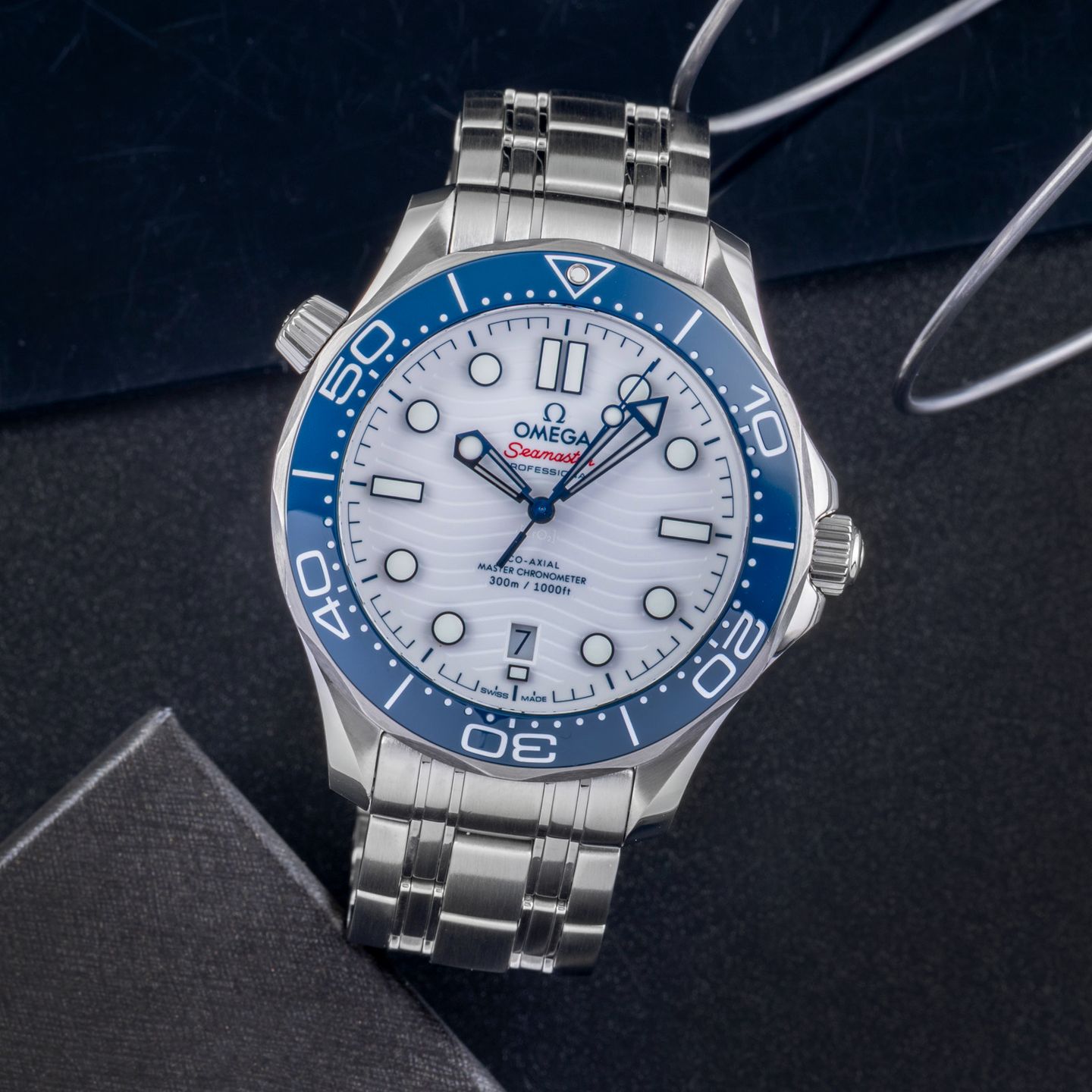 Omega Seamaster Diver 300 M 522.30.42.20.04.001 (Onbekend (willekeurig serienummer)) - Wit wijzerplaat 42mm Staal (1/8)