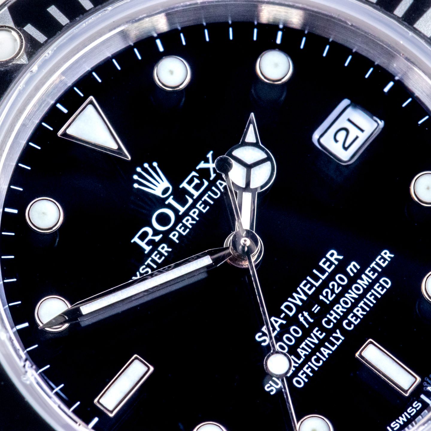 Rolex Sea-Dweller 4000 16600 - (2/8)