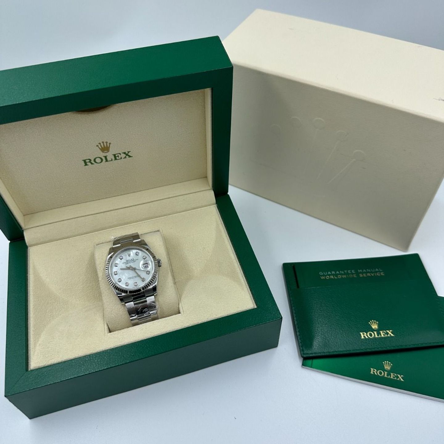 Rolex Datejust 36 126234 (2024) - Parelmoer wijzerplaat 36mm Staal (2/8)