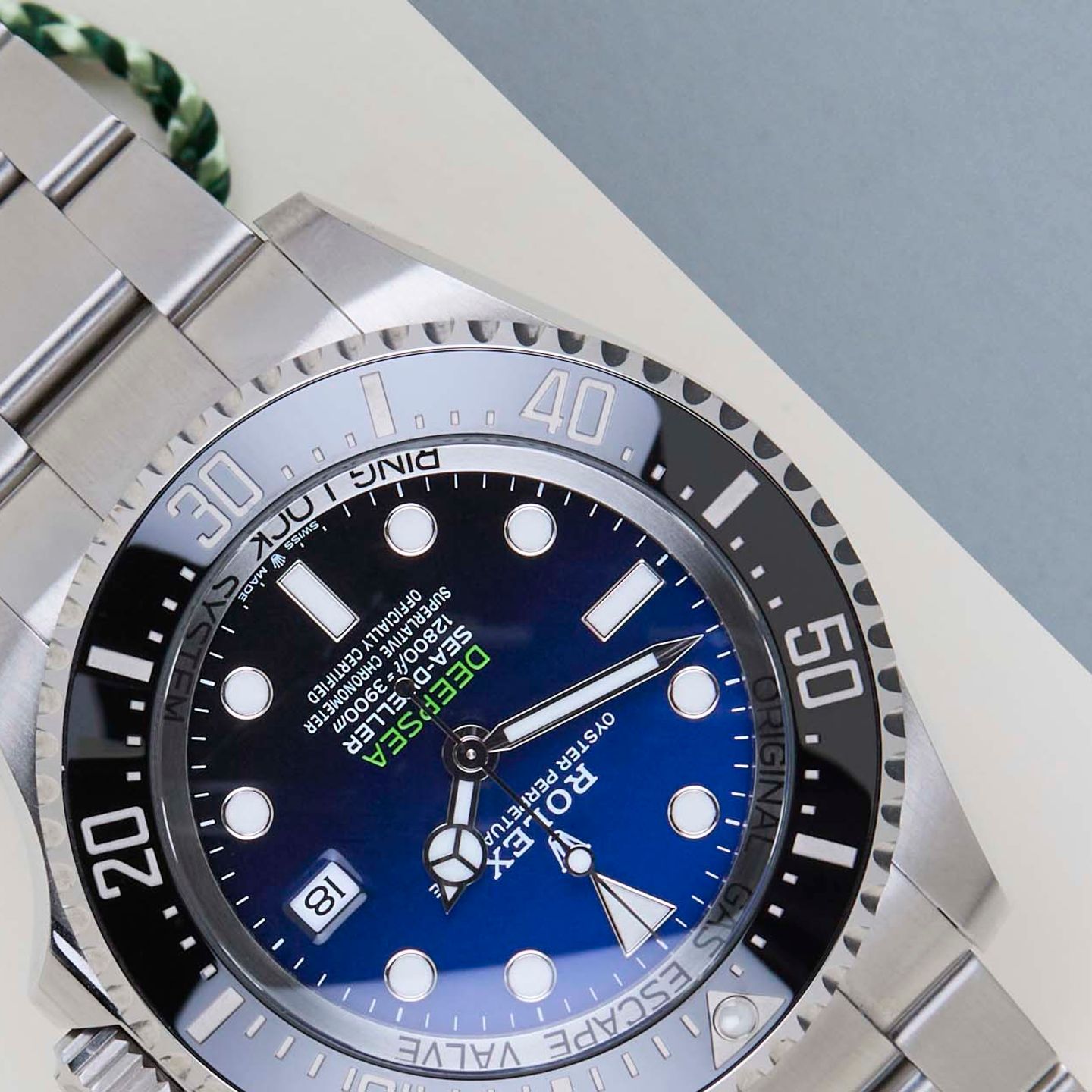 Rolex Sea-Dweller Deepsea 136660 (2023) - 44 mm Steel case (4/8)