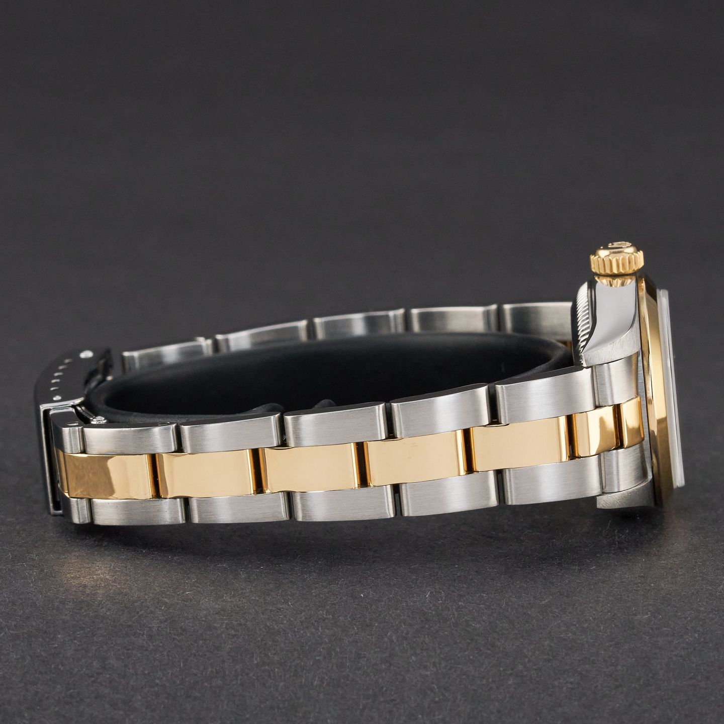Rolex Oyster Perpetual 67183 (1993) - Grey dial 26 mm Gold/Steel case (6/8)