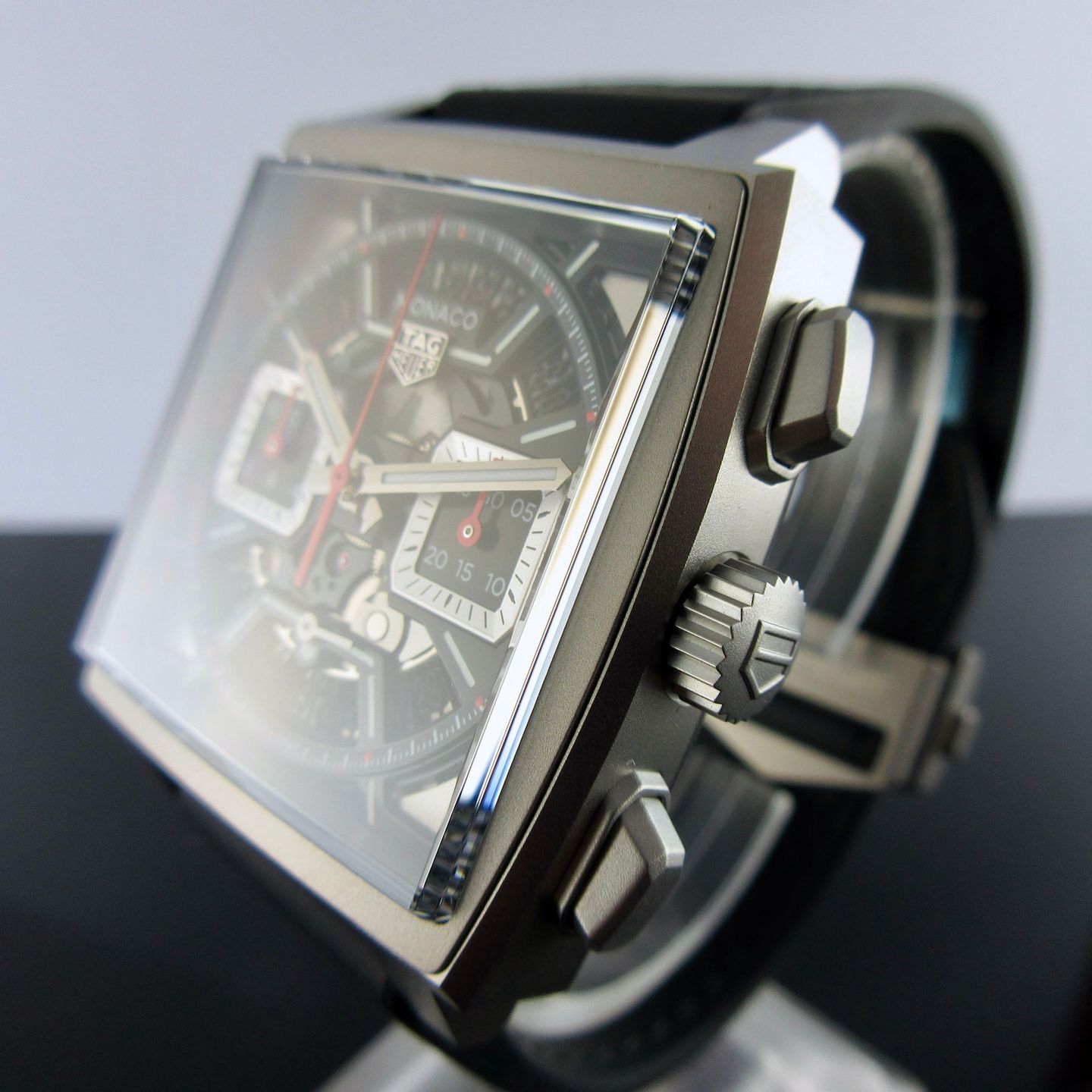 TAG Heuer Monaco CBL2183.FT6236 (2024) - Transparant wijzerplaat 39mm Titanium (4/8)