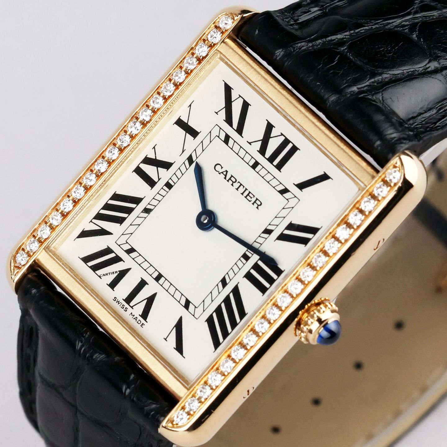Cartier Tank Solo W1018855 (2018) - Silver dial 27 mm Yellow Gold case (5/8)