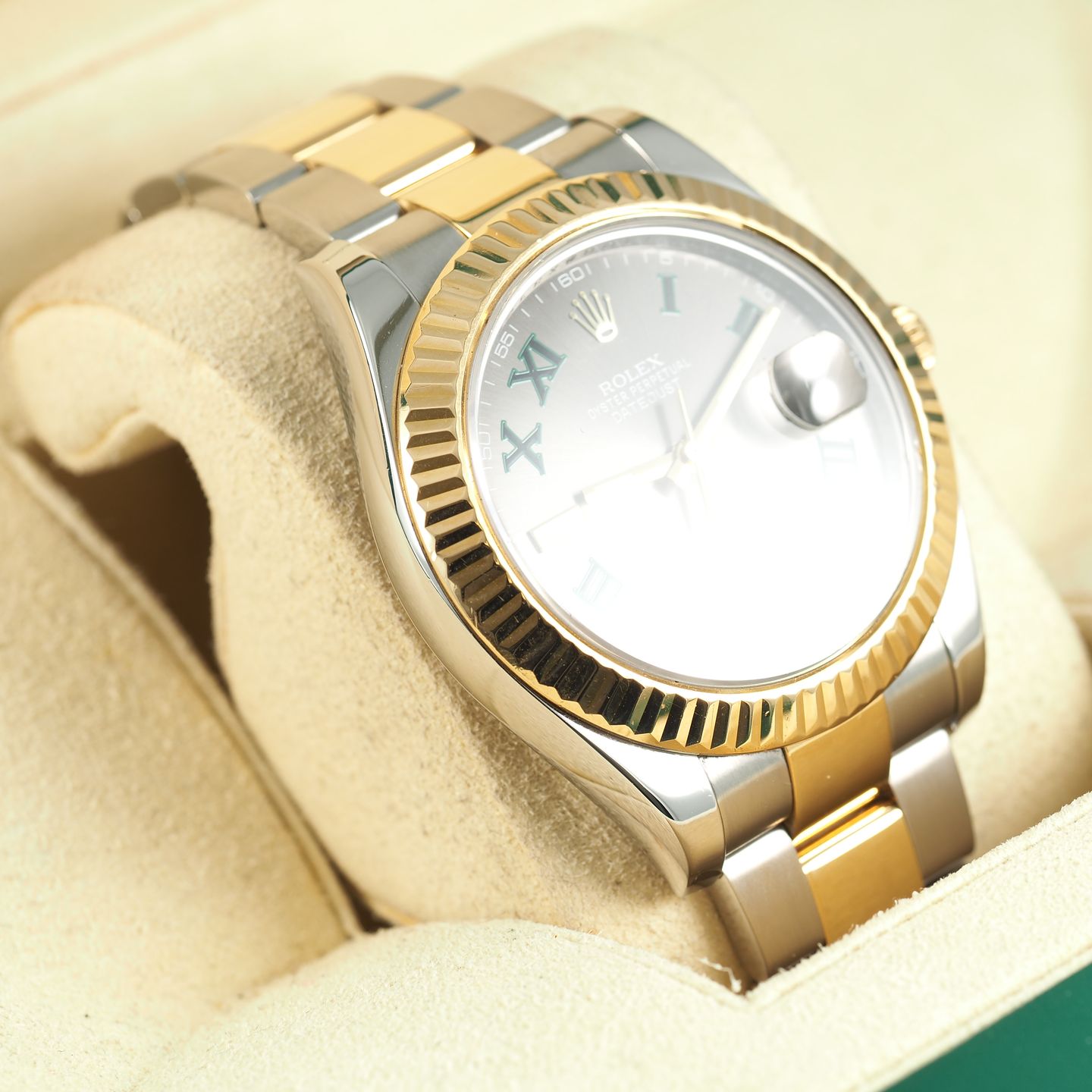 Rolex Datejust II 116333 (2013) - Grijs wijzerplaat 41mm Goud/Staal (2/8)