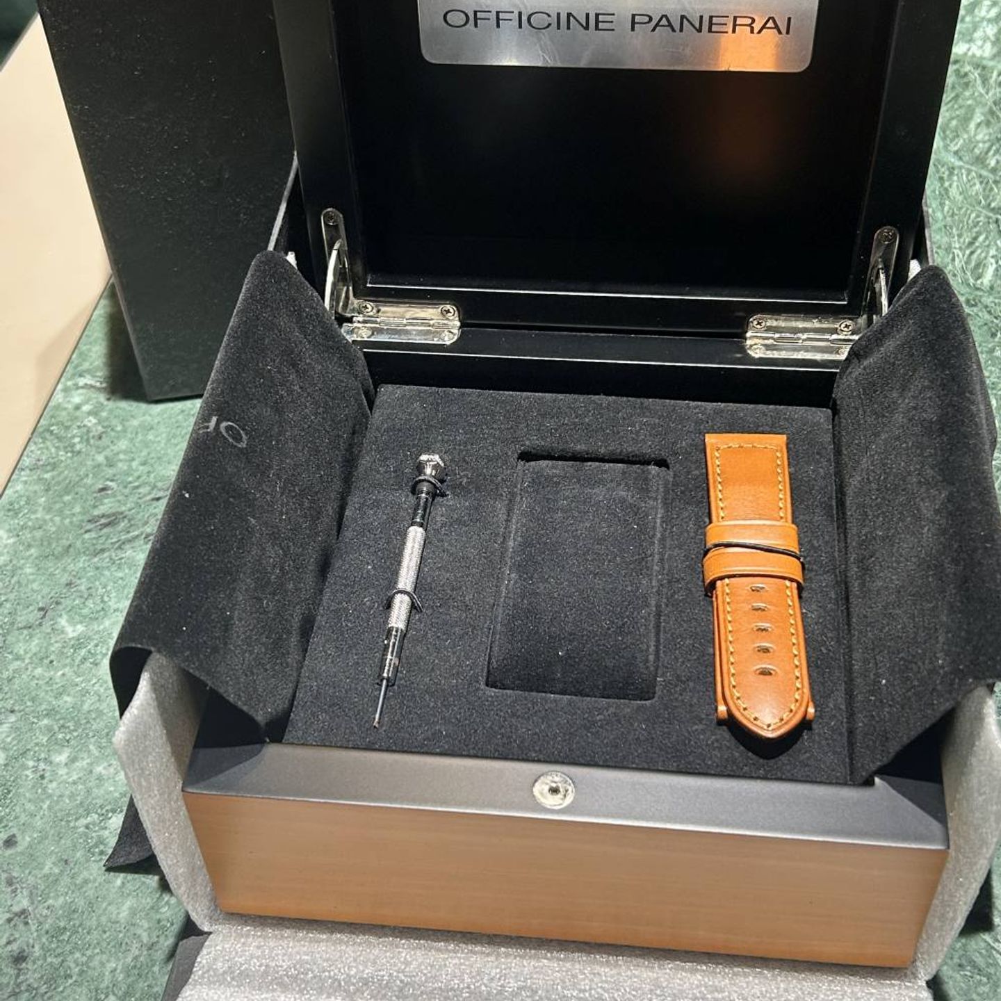 Panerai Luminor Base Logo PAM00000 - (6/6)