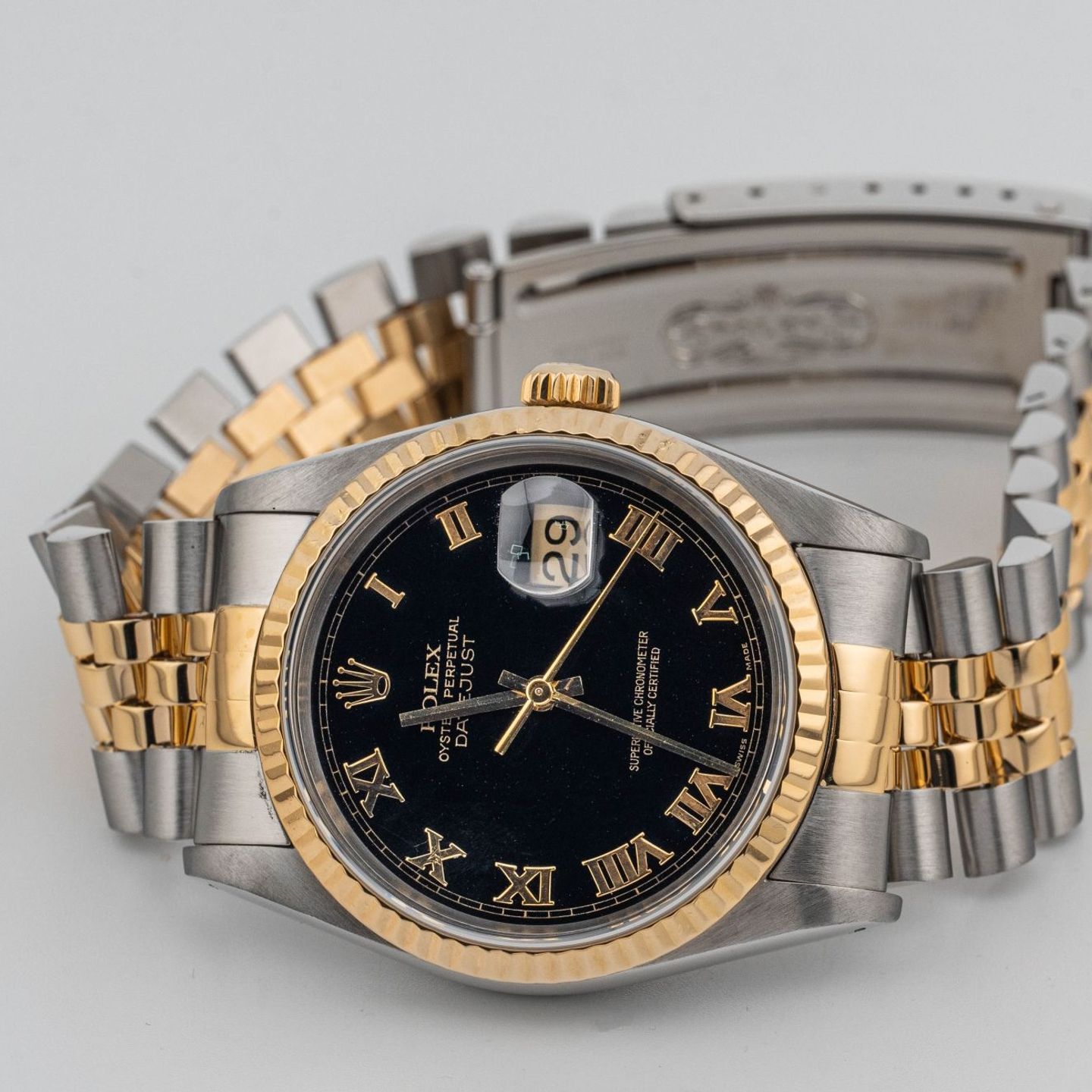 Rolex Datejust 36 16233 (1995) - Black dial 36 mm Gold/Steel case (4/8)