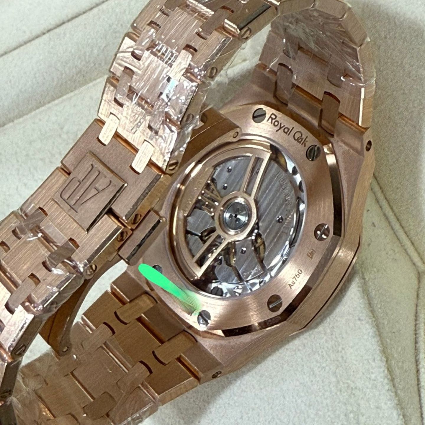 Audemars Piguet Royal Oak Selfwinding 15551OR.ZZ.1356OR.05 (2025) - Blauw wijzerplaat 37mm Roségoud (2/2)