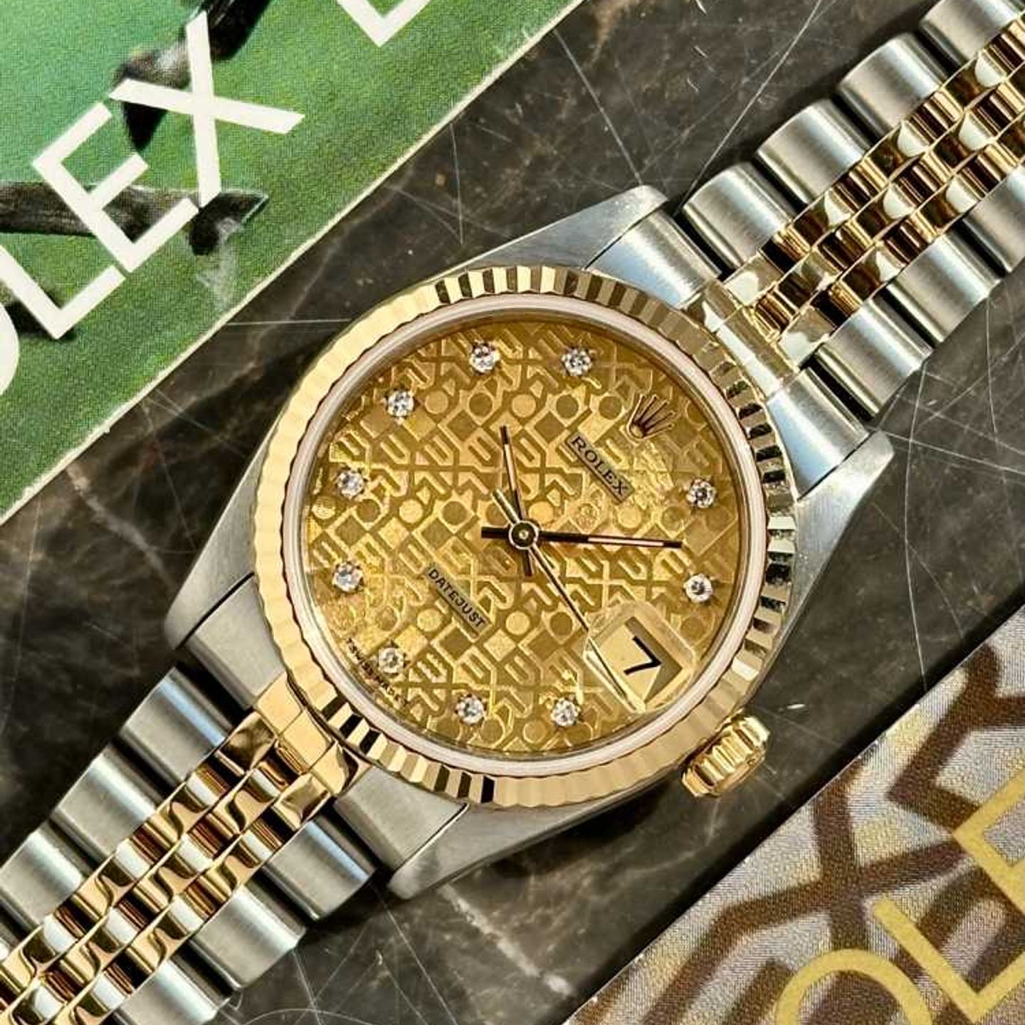 Rolex Datejust 31 68273 (1984) - Gold dial 31 mm Gold/Steel case (4/8)