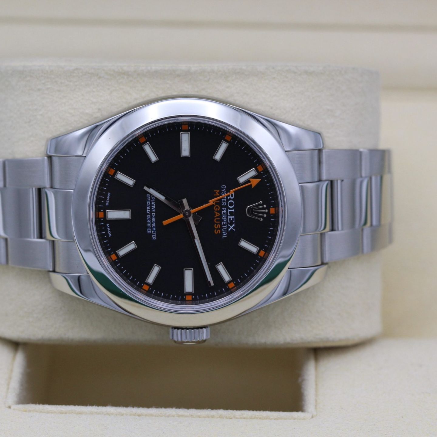 Rolex Milgauss 116400 (2014) - Black dial 40 mm Steel case (1/8)