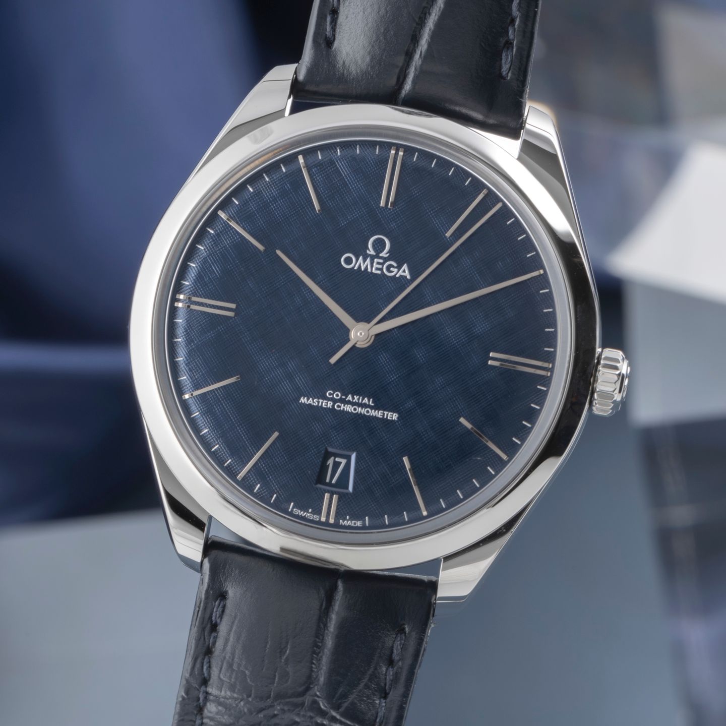 Omega De Ville Trésor 435.13.40.21.03.001 (Unknown (random serial)) - Blue dial 40 mm Steel case (3/8)