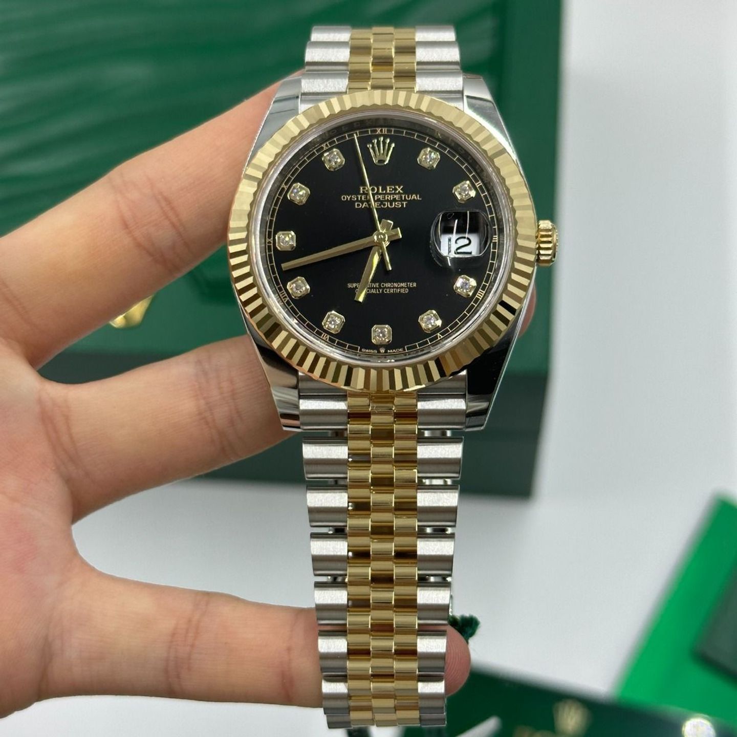 Rolex Datejust 41 126333 (Onbekend (willekeurig serienummer)) - Zwart wijzerplaat 41mm Goud/Staal (5/8)