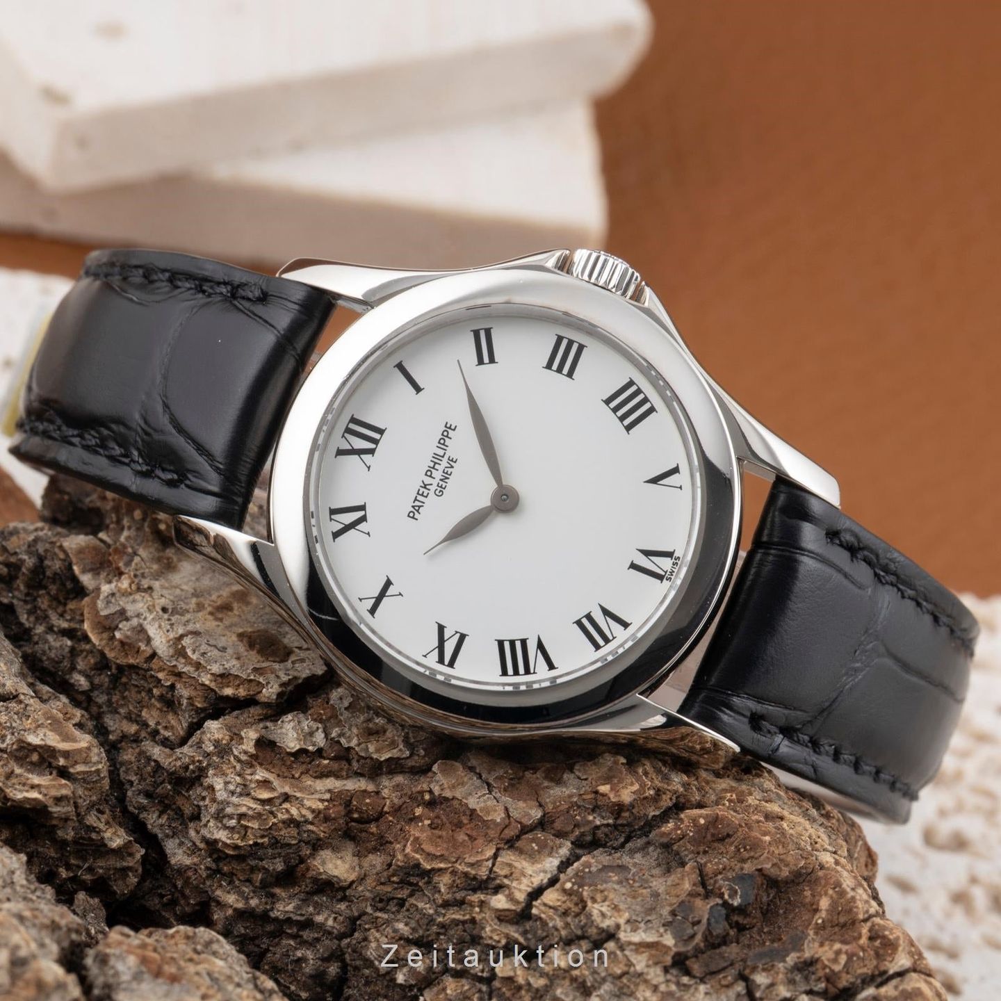 Patek Philippe Calatrava 4905 (2000) - White dial 28 mm White Gold case (2/8)