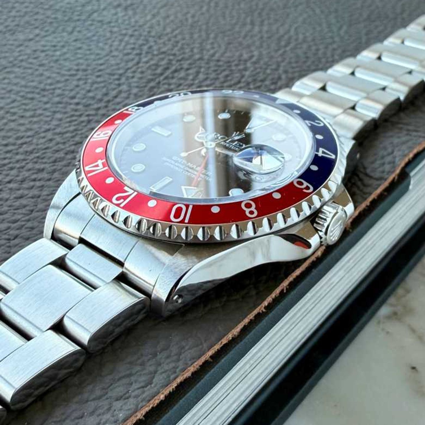 Rolex GMT-Master 16700 (1998) - Zwart wijzerplaat 40mm Staal (4/8)