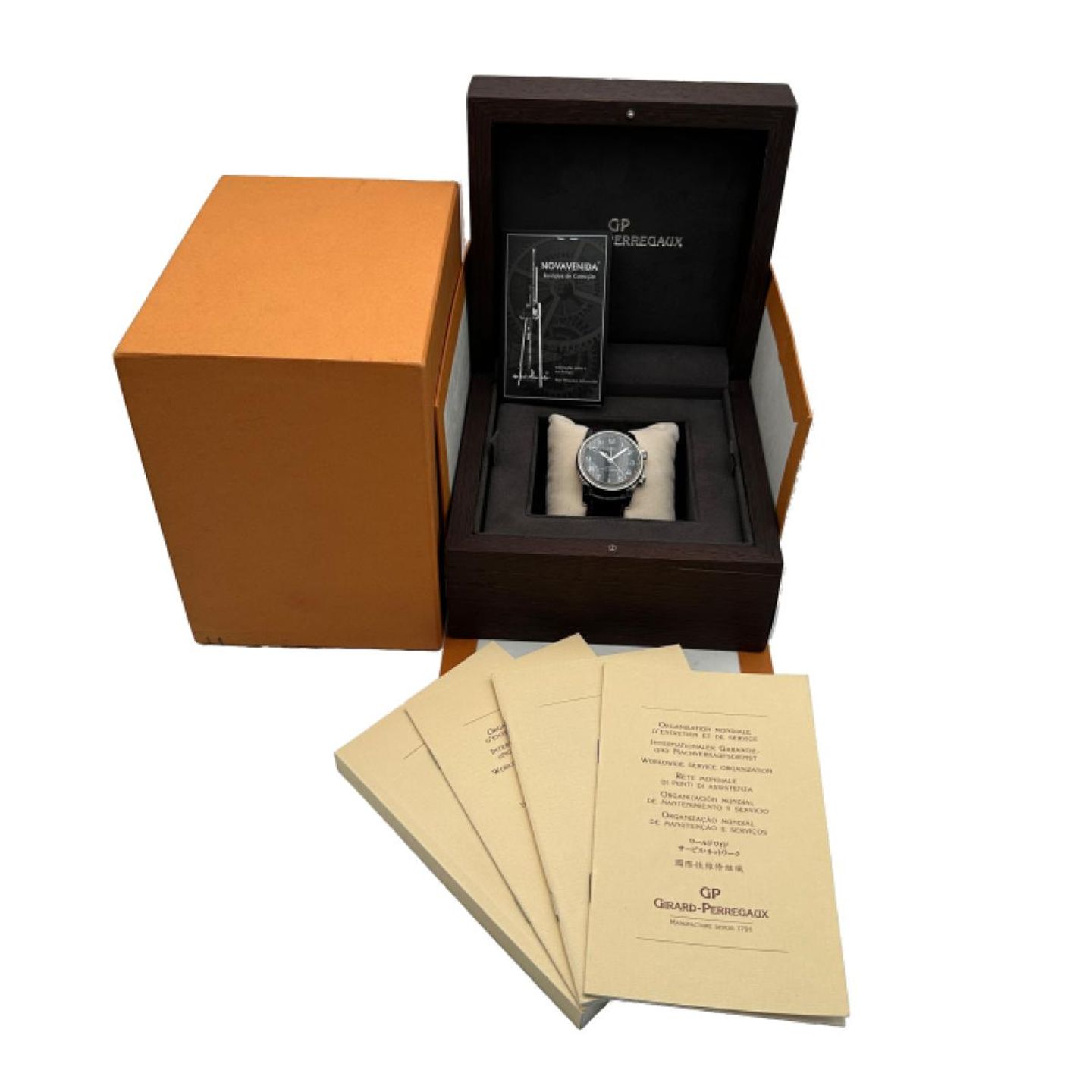 Girard-Perregaux Traveller 4940 - (5/5)