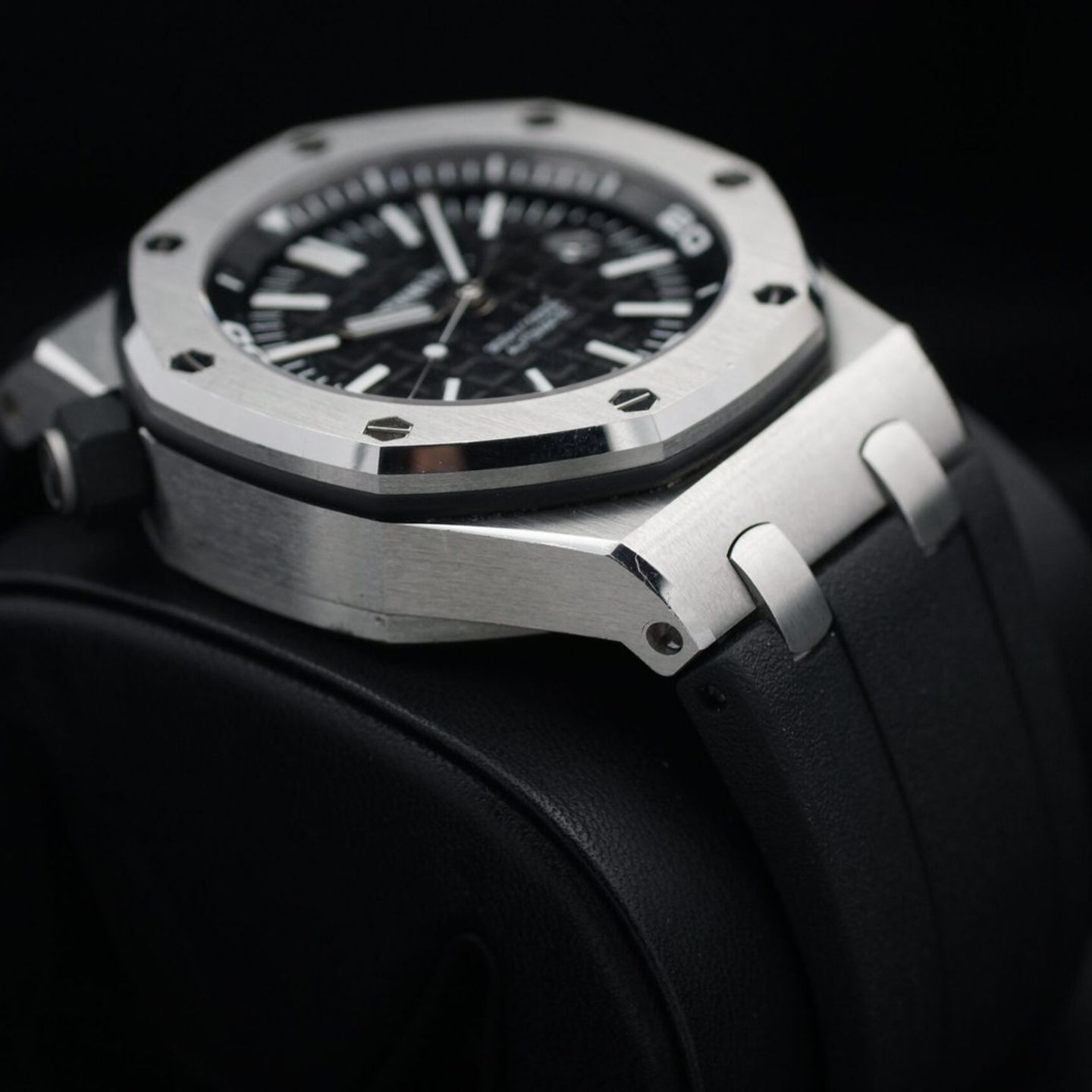 Audemars Piguet Royal Oak Offshore Diver 15710ST - (6/8)