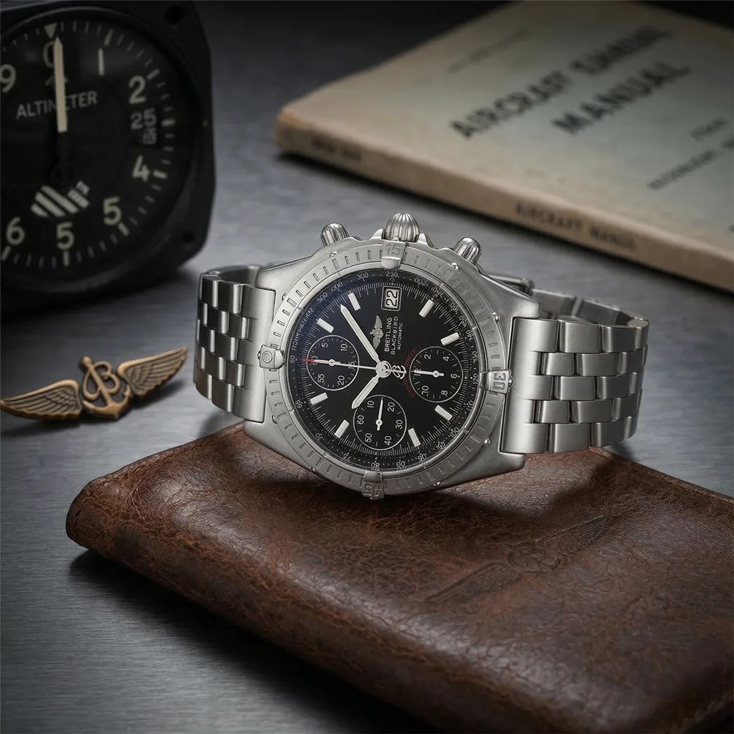 Breitling Blackbird A13350 - (3/8)