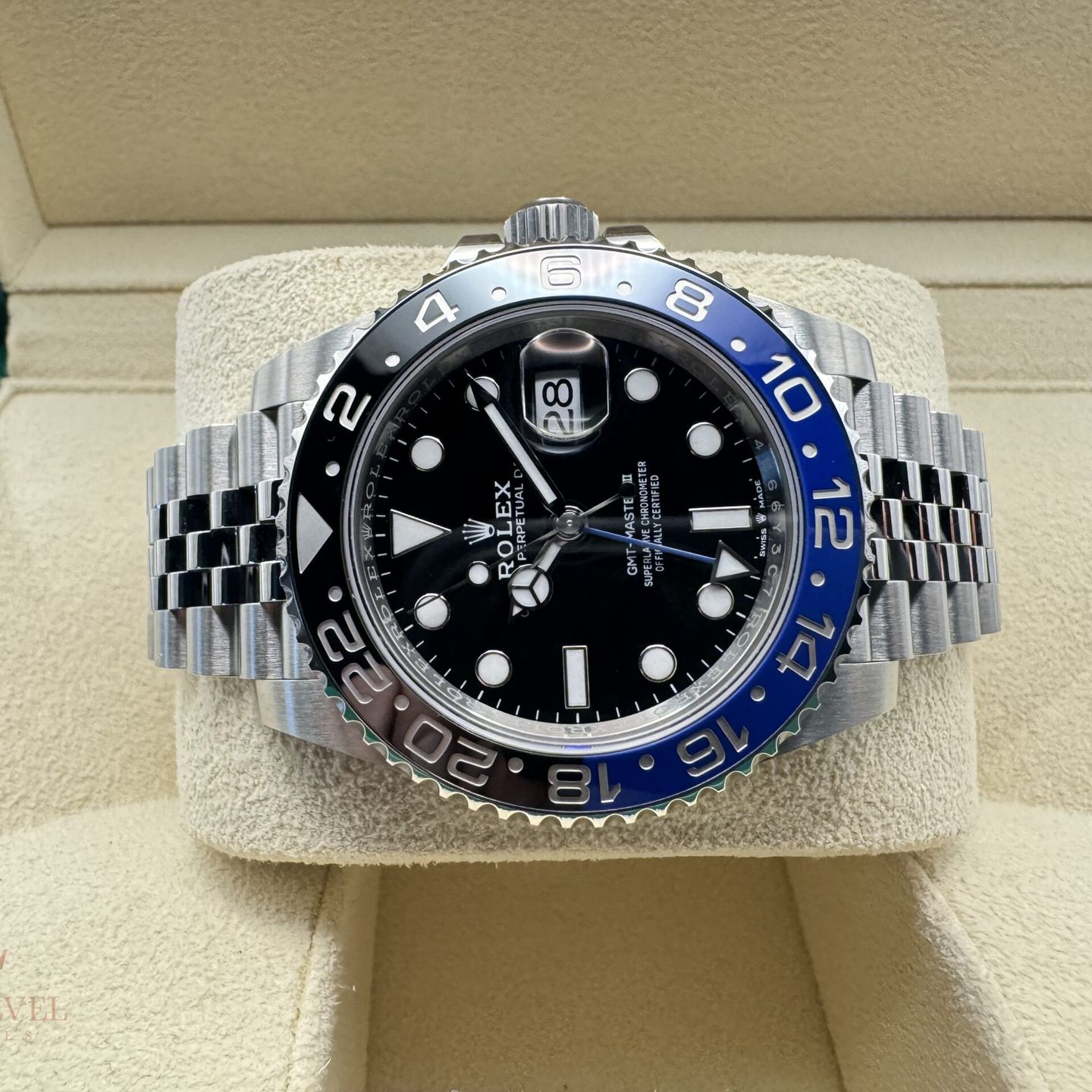 Rolex GMT-Master II 126710BLNR (2024) - Black dial 40 mm Steel case (4/8)