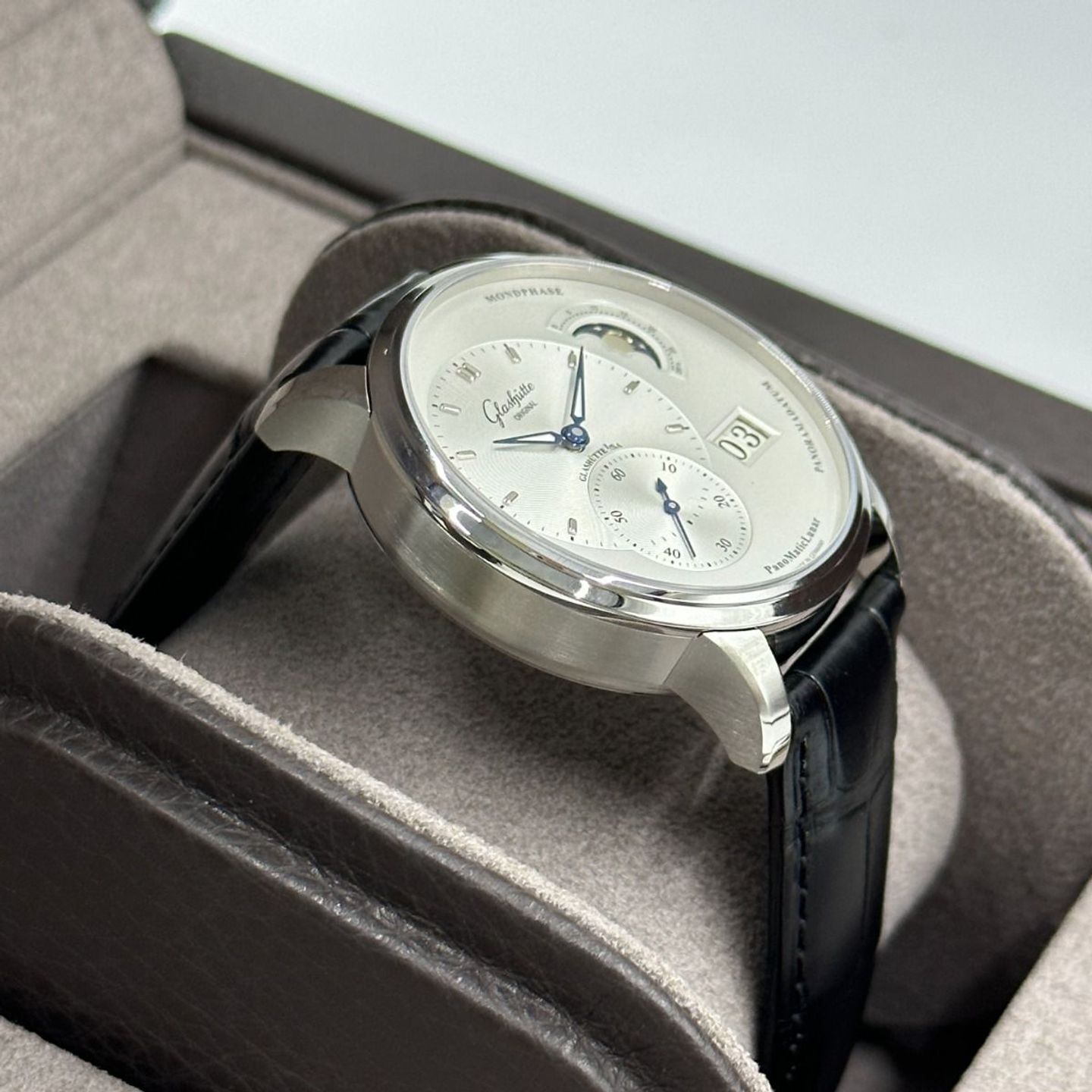 Glashütte Original PanoMaticLunar 1-90-02-42-32-61 (2024) - Silver dial 40 mm Steel case (6/8)