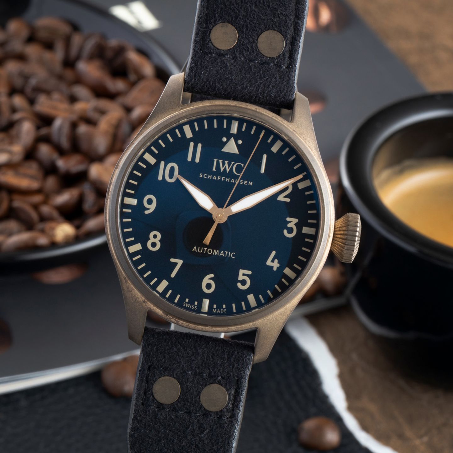 IWC Big Pilot IW329703 (Onbekend (willekeurig serienummer)) - Zwart wijzerplaat 43mm Brons (3/8)