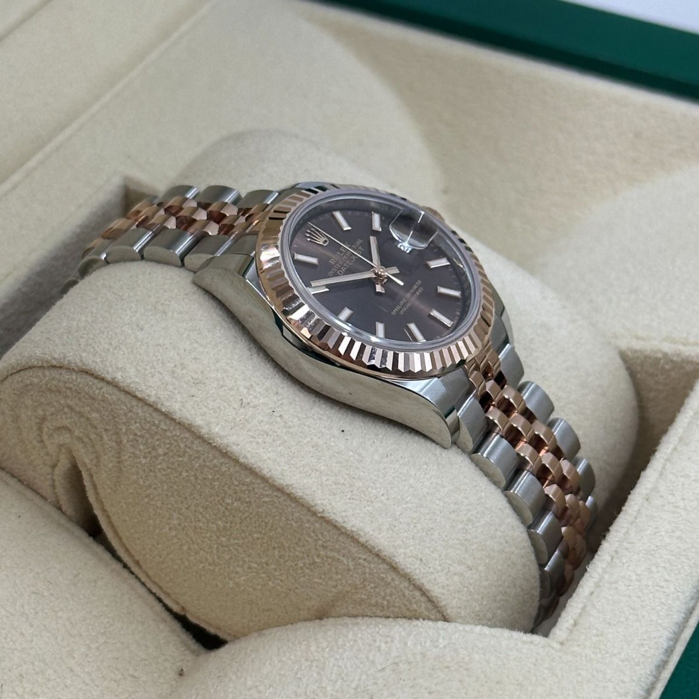 Rolex Lady-Datejust 279171 (2024) - Bruin wijzerplaat 28mm Staal (7/8)