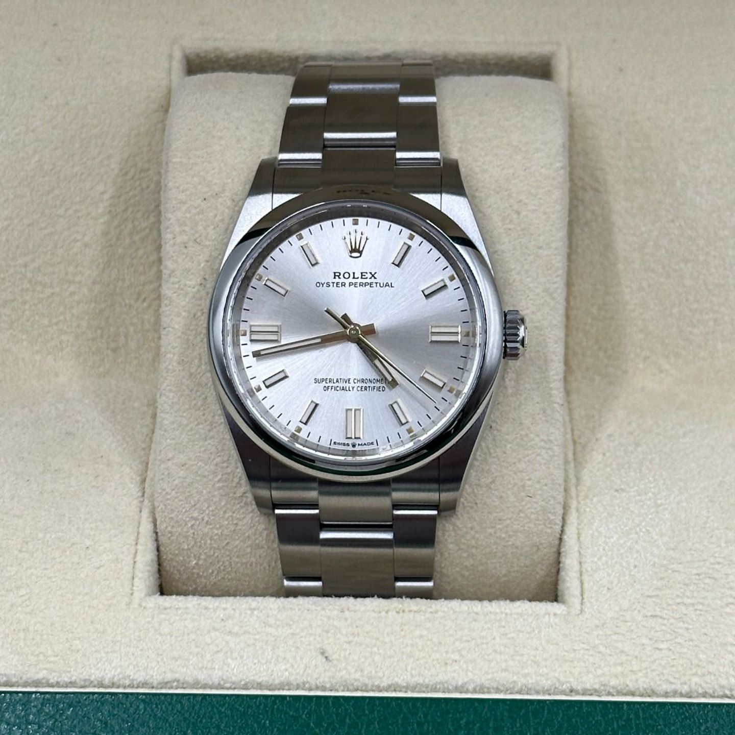 Rolex Oyster Perpetual 36 126000 (2024) - Silver dial 36 mm Steel case (5/8)