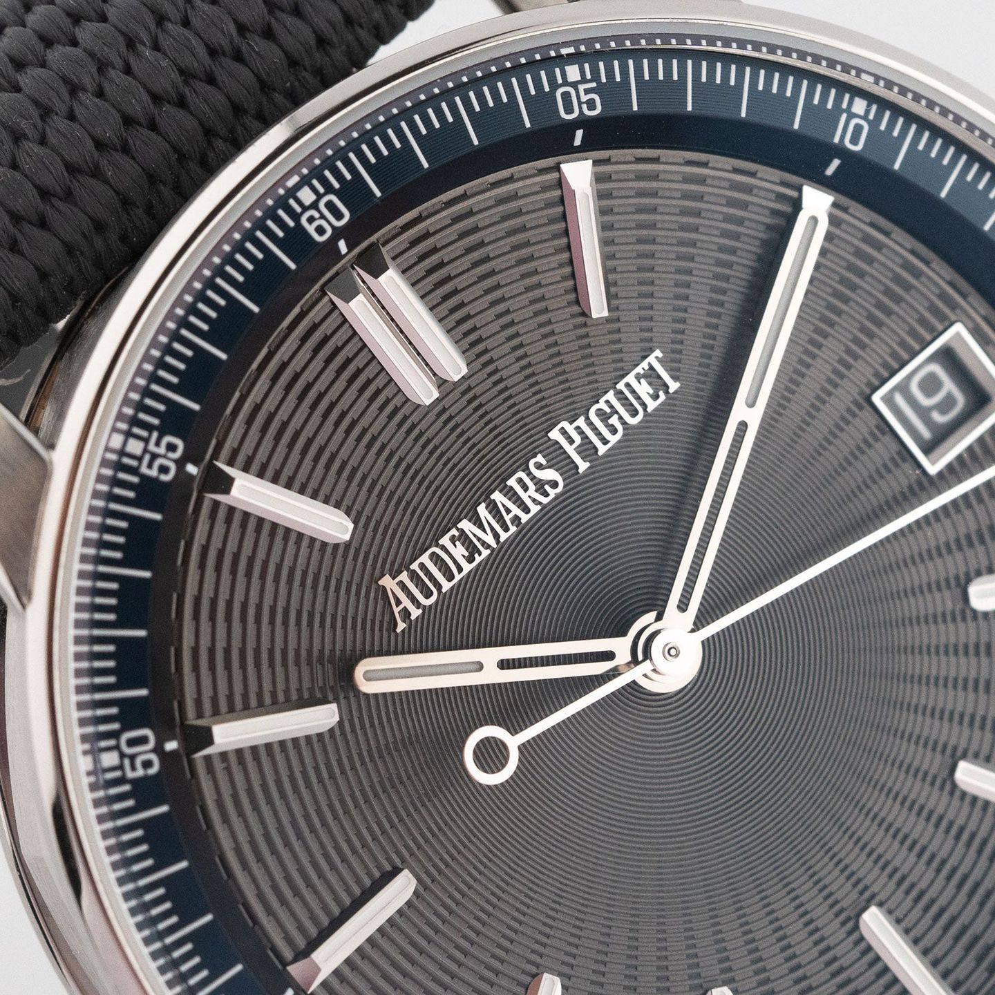 Audemars Piguet CODE 11.59 15210ST.OO.A009KB.01 - (3/8)