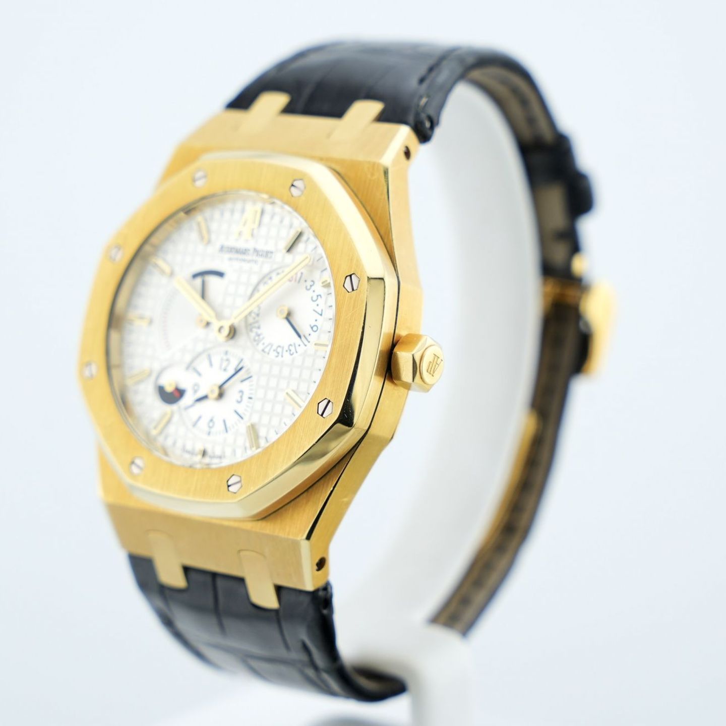 Audemars Piguet Royal Oak Dual Time 26120BA.OO.D088CR.01 (2008) - White dial 39 mm Yellow Gold case (2/8)