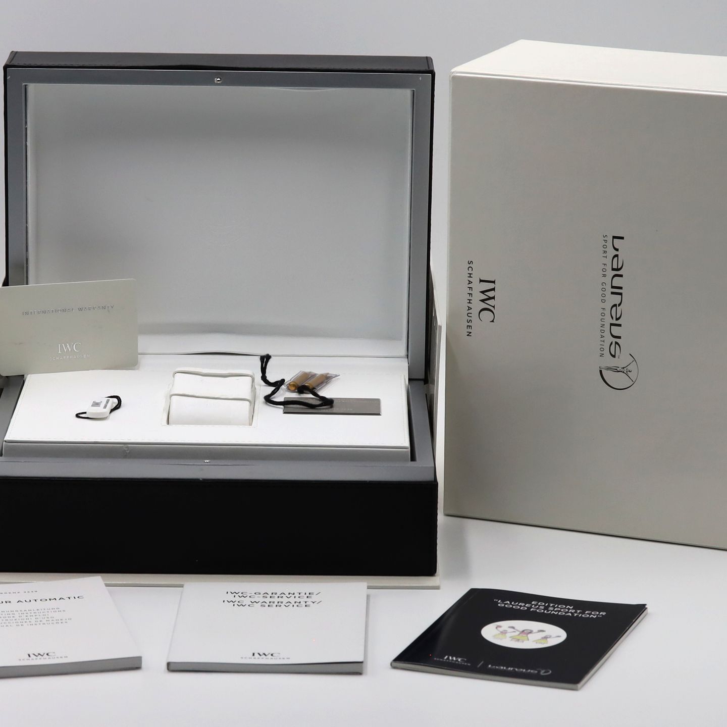 IWC Ingenieur Automatic IW323909 (Unknown (random serial)) - Blue dial 40 mm Steel case (8/8)