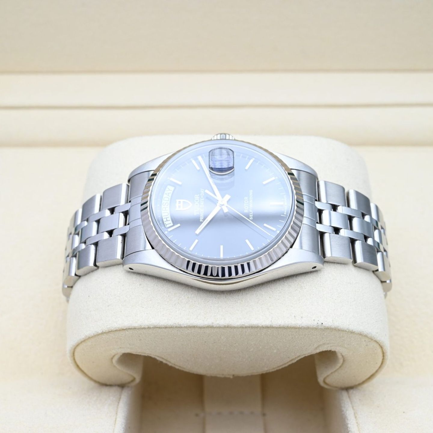 Tudor Prince Date 76214 (2013) - Black dial 36 mm Gold/Steel case (3/8)