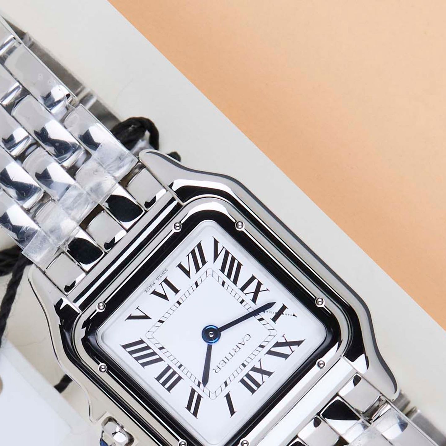 Cartier Panthère WSPN0015 (2026) - Silver dial 27 mm Steel case (4/8)