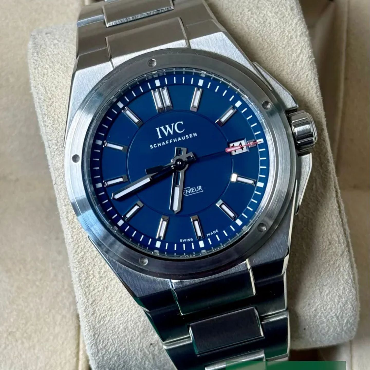 IWC Ingenieur Automatic IW323909 (2015) - Blue dial 40 mm Steel case (1/7)