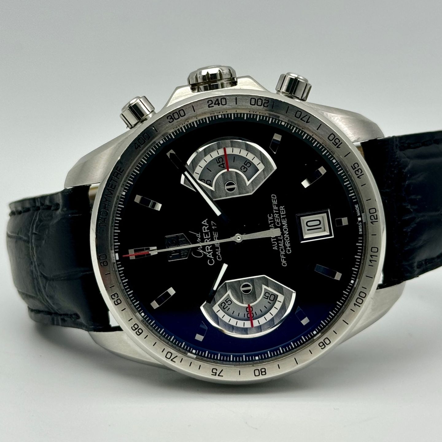 TAG Heuer Grand Carrera CAV511A.FC6225 (2010) - Black dial 43 mm Steel case (2/10)