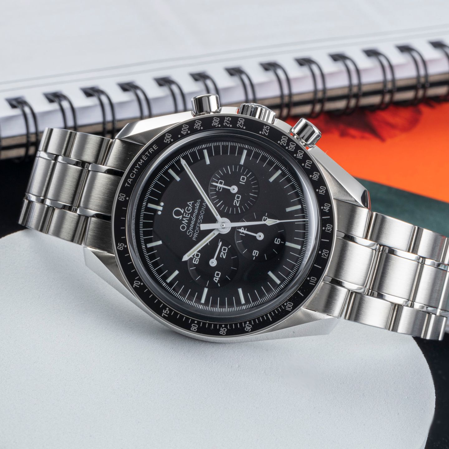 Omega Speedmaster Professional Moonwatch 311.30.42.30.01.005 - (2/8)