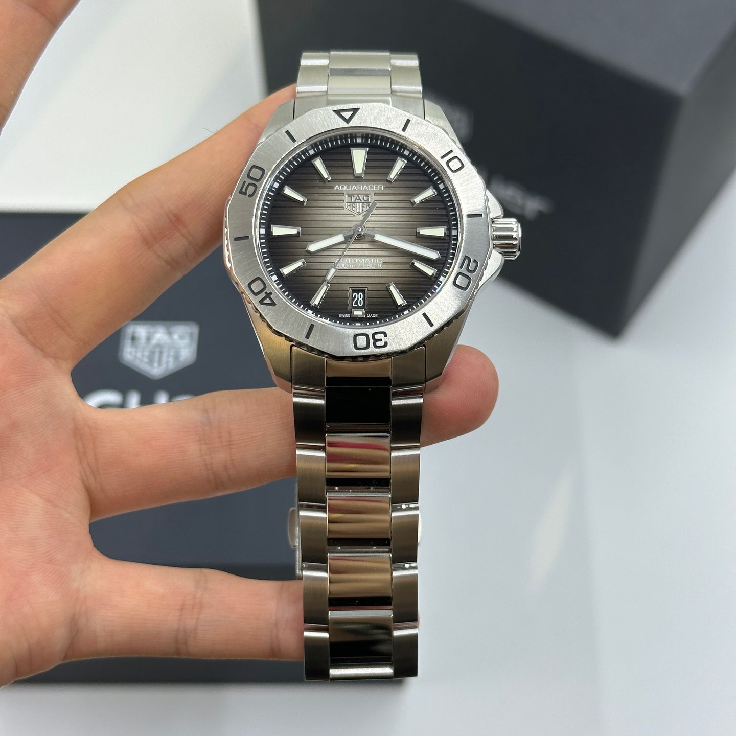 TAG Heuer Aquaracer WBP2110.BA0627 (2025) - Black dial 40 mm Steel case (7/8)