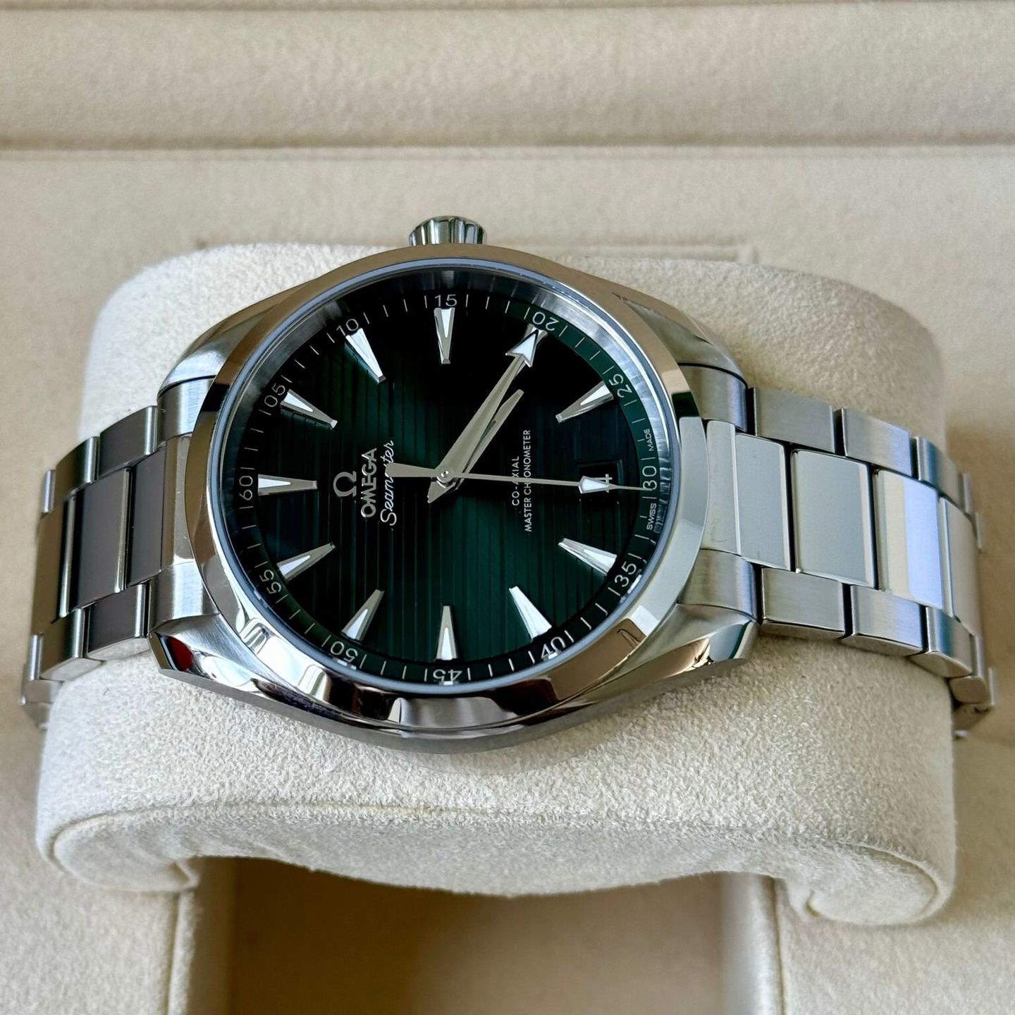 Omega Seamaster Aqua Terra 220.10.41.21.10.001 (2024) - Groen wijzerplaat 41mm Staal (5/7)