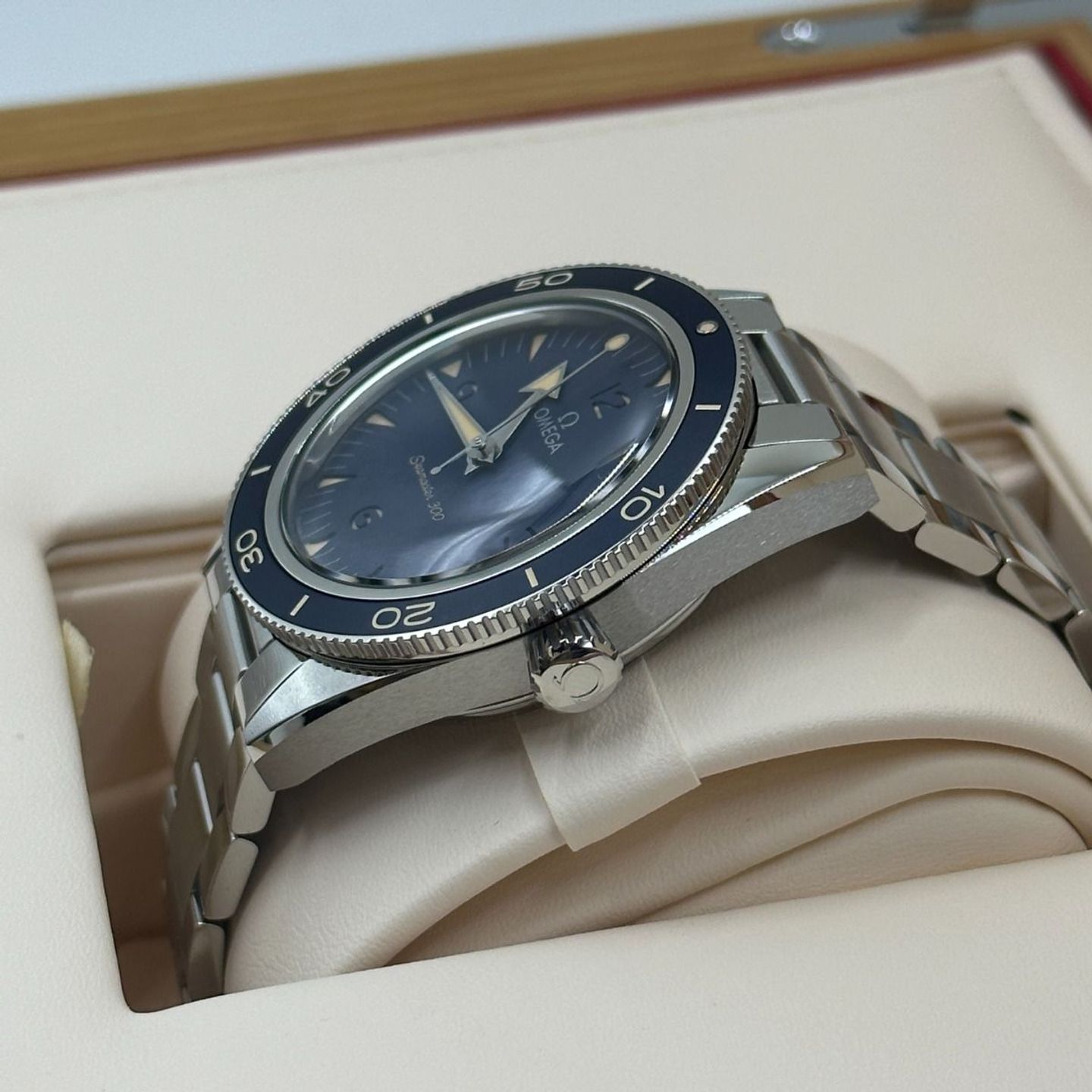 Omega Seamaster 300 234.30.41.21.03.001 (2024) - Blauw wijzerplaat 41mm Staal (6/8)