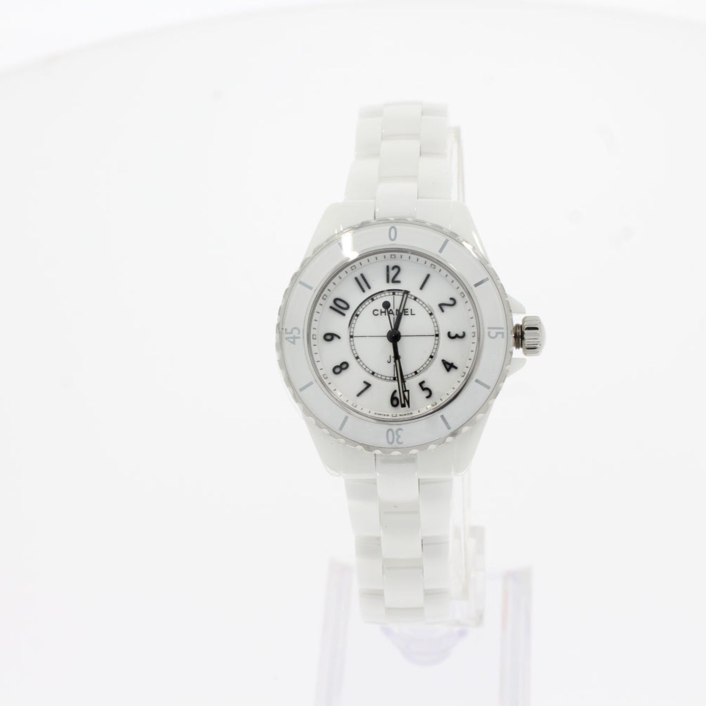 Chanel J12 H5698 (2024) - White dial 33 mm Ceramic case (1/4)