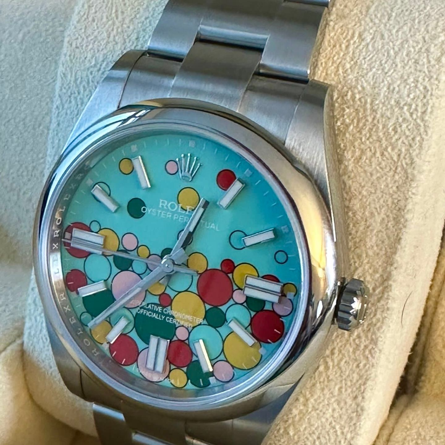 Rolex Oyster Perpetual 41 124300 (2025) - Multi-colour dial 41 mm Steel case (2/3)