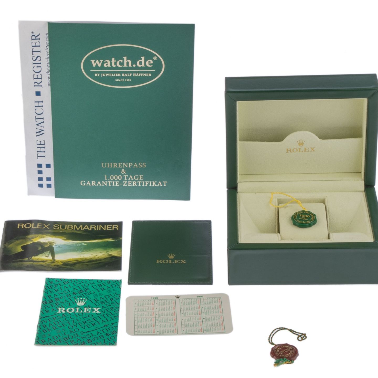 Rolex Submariner Date 16610 (1996) - Black dial 40 mm Steel case (2/8)