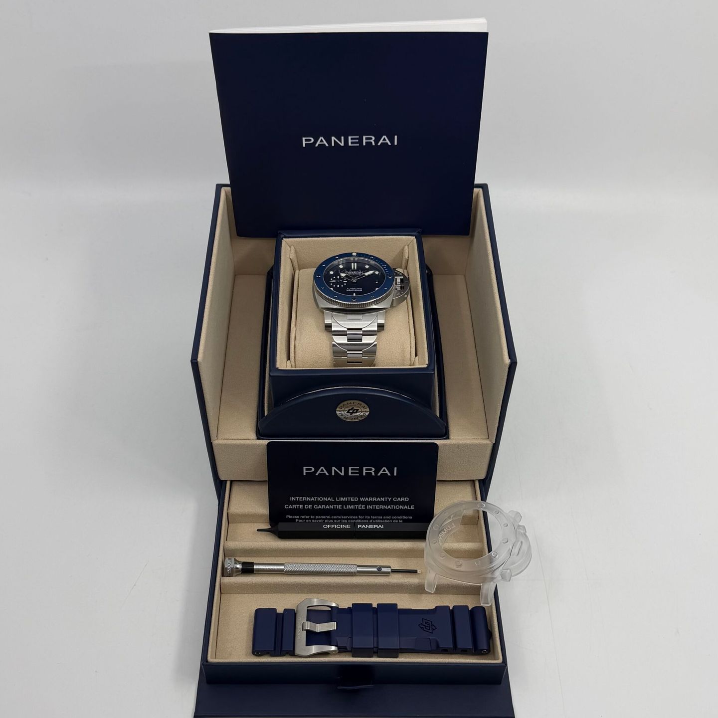 Panerai Luminor Submersible PAM02068 - (3/8)