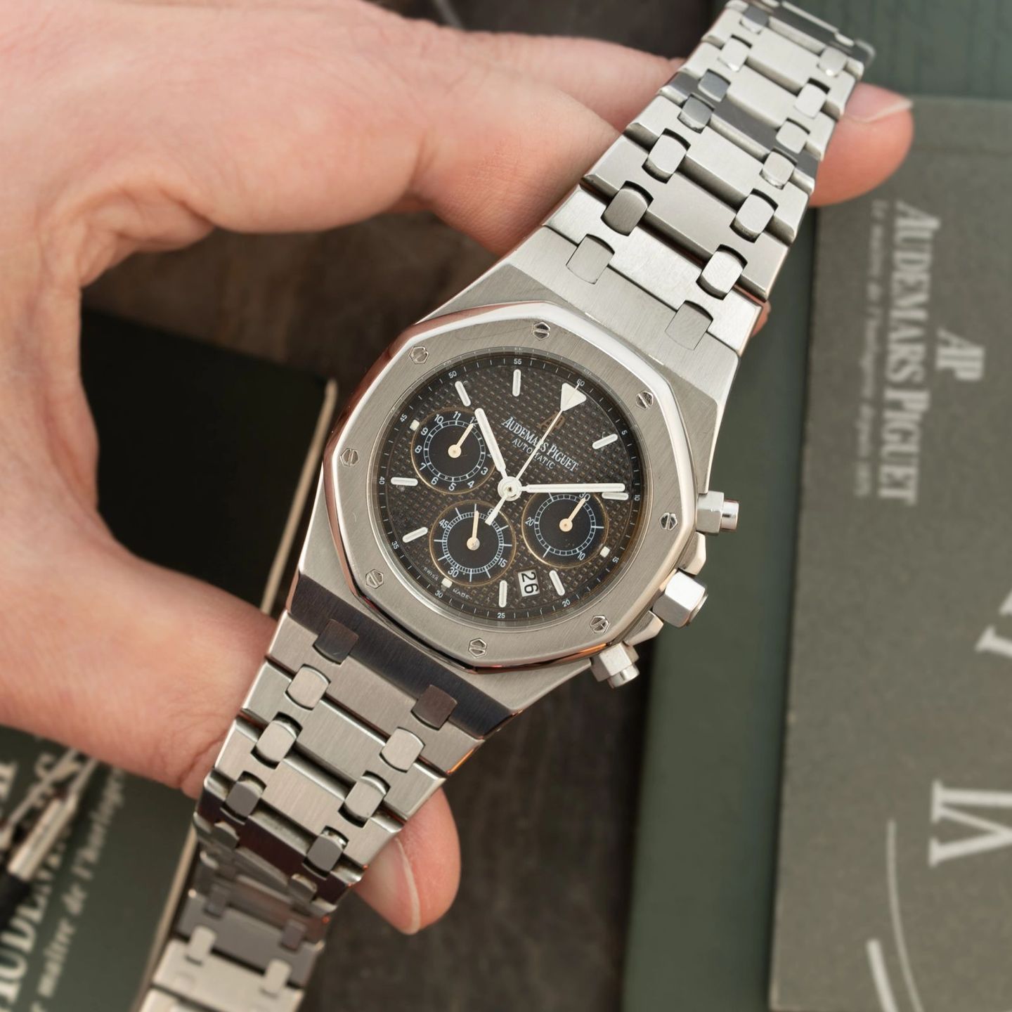 Audemars Piguet Royal Oak Chronograph 25860ST.OO.1110ST.02 (2002) - Blue dial 39 mm Steel case (4/8)